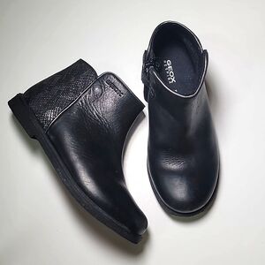 Geox Leather Snakeskin Zipper High Top Booties Classic